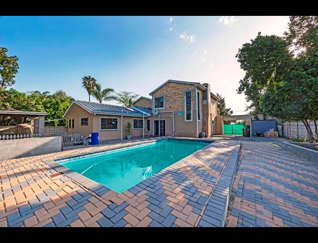 5 BEDROOM HOUSE FOR SALE IN AMANDELSIG